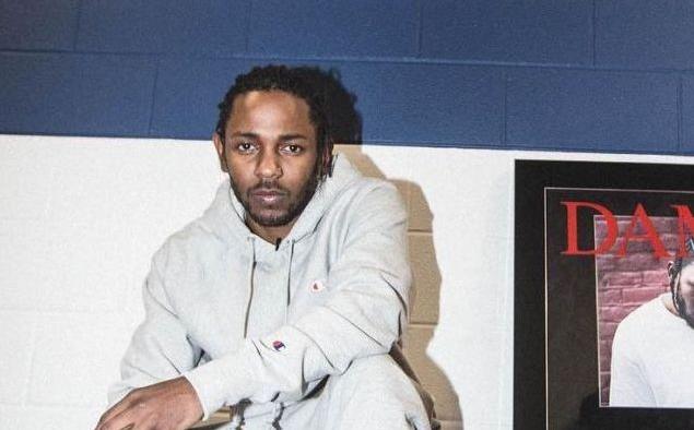 Kendrick Lamar surprend la toile en balançant un album surprise et s’en prend à Drake dans un morceau !