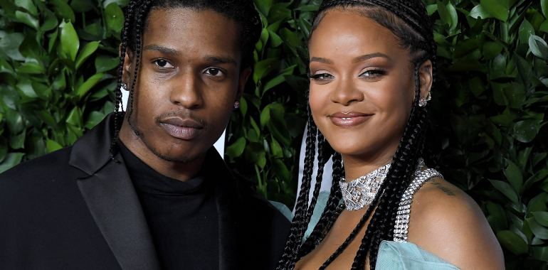 Rihanna et Asap Rocky dévoilent enfin le visage de leur fils !